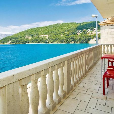 Beautiful Home In Pucisca With Wifi Екстериор снимка